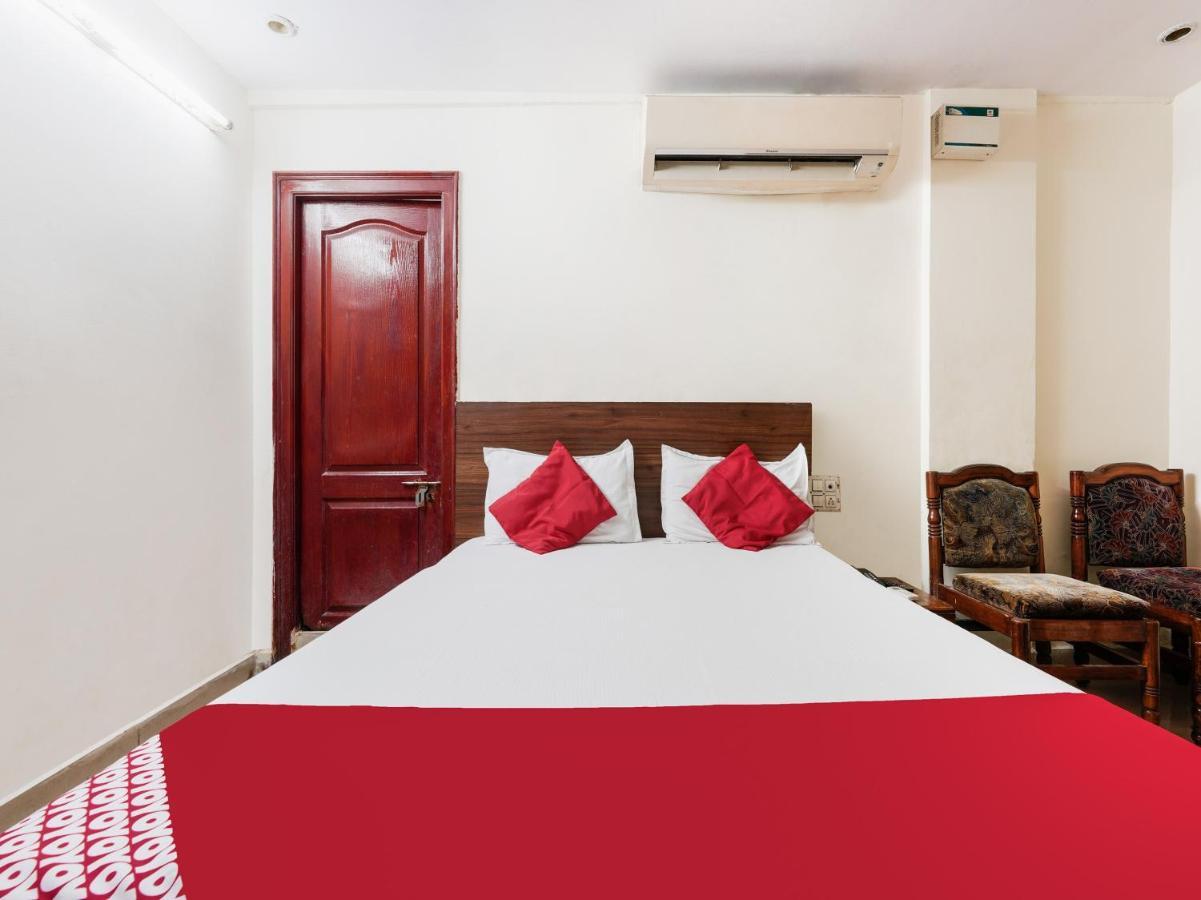 Spot On Hotel Supriya Vijayawada Exterior photo