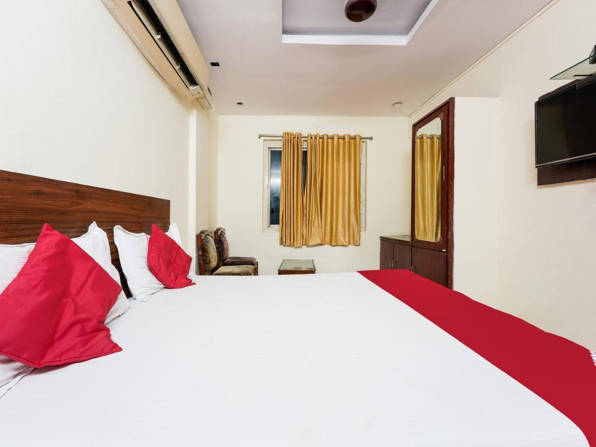 Spot On Hotel Supriya Vijayawada Exterior photo