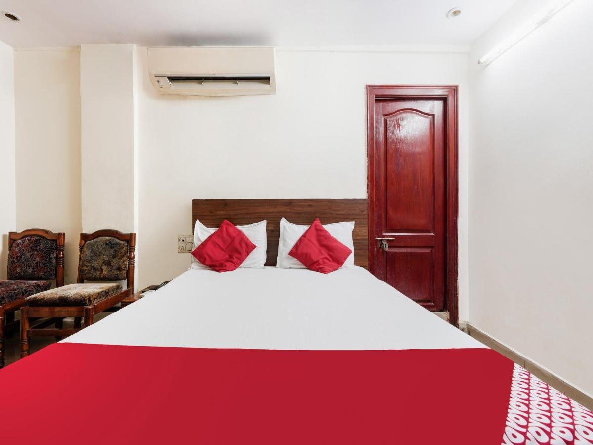 Spot On Hotel Supriya Vijayawada Exterior photo