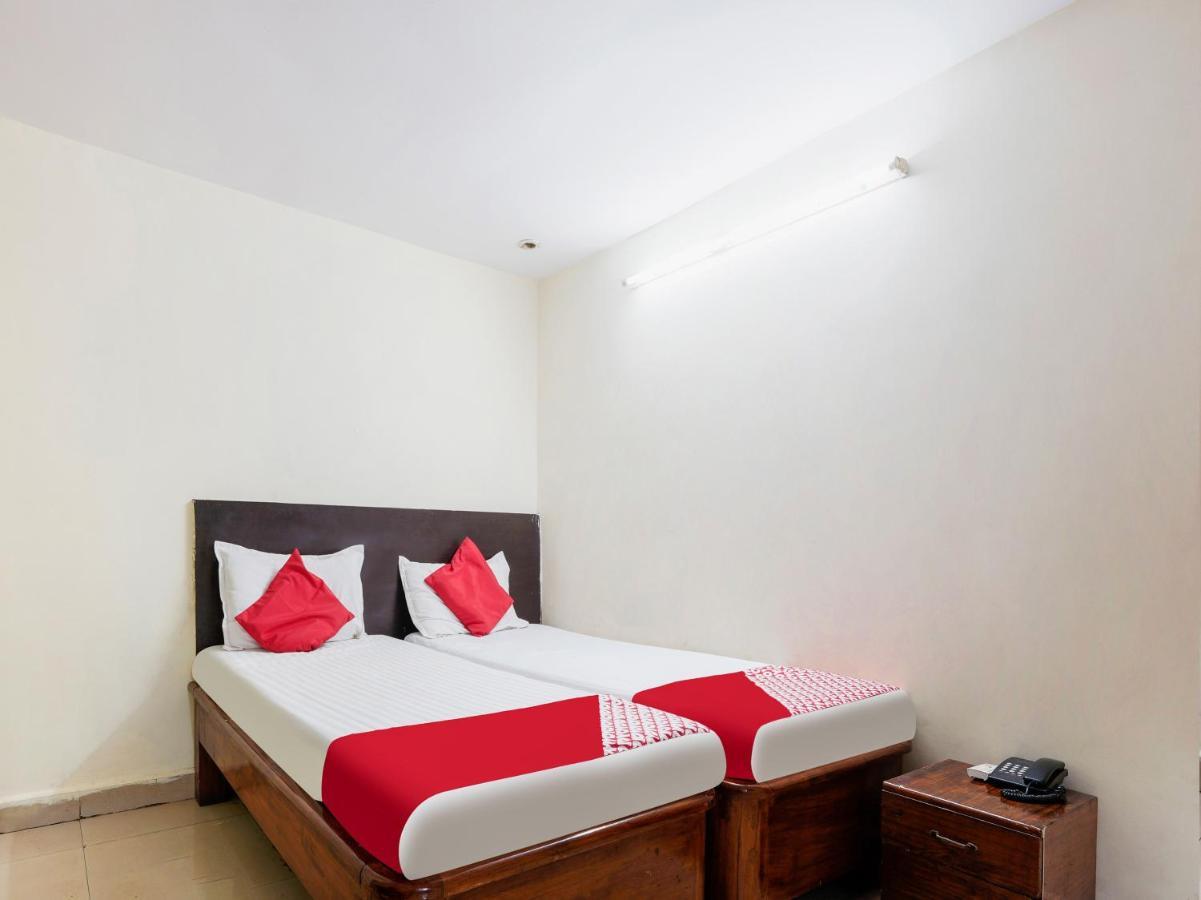 Spot On Hotel Supriya Vijayawada Exterior photo